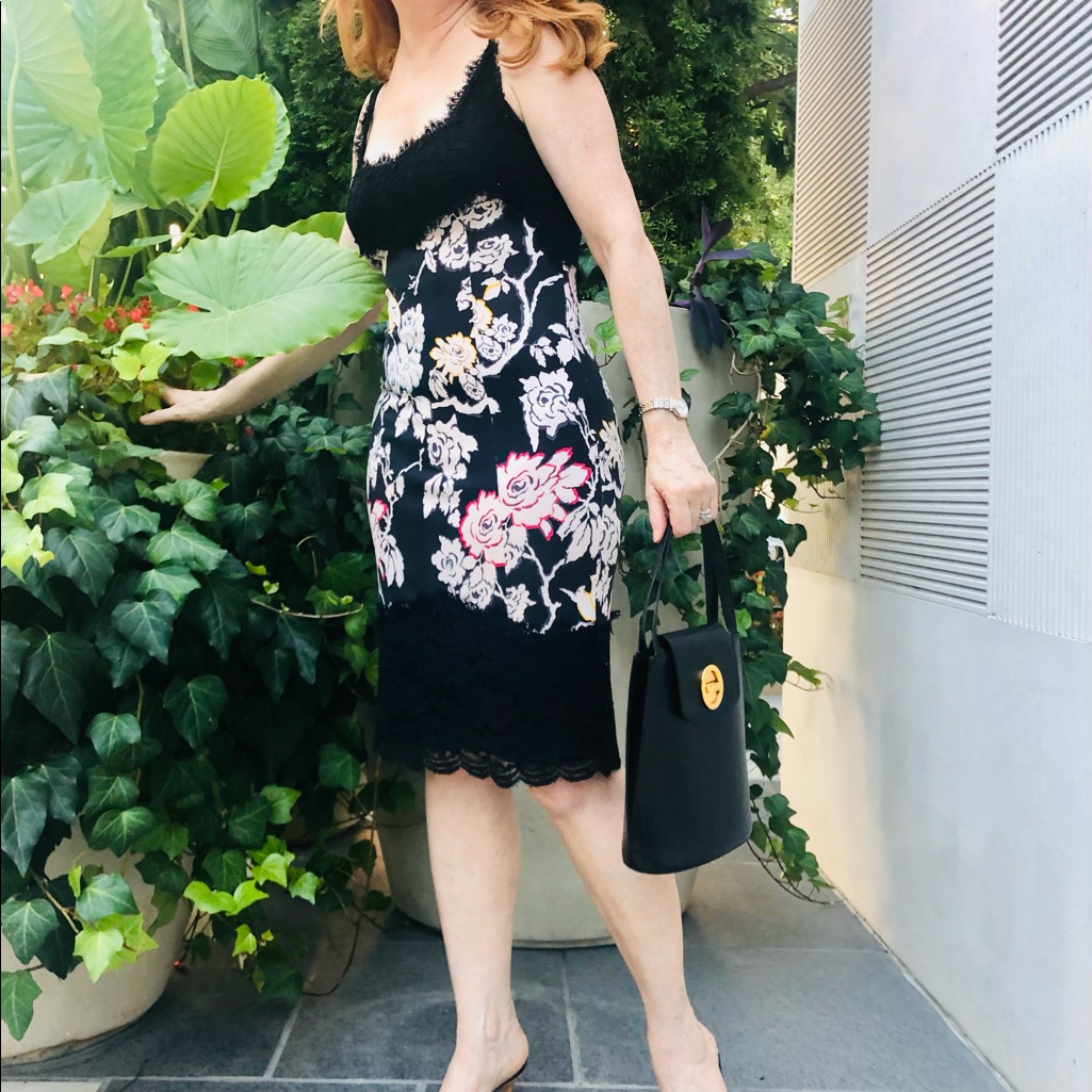 Diane Von Furstenberg : Beautiful & Unique Dress.- Like New Condition
